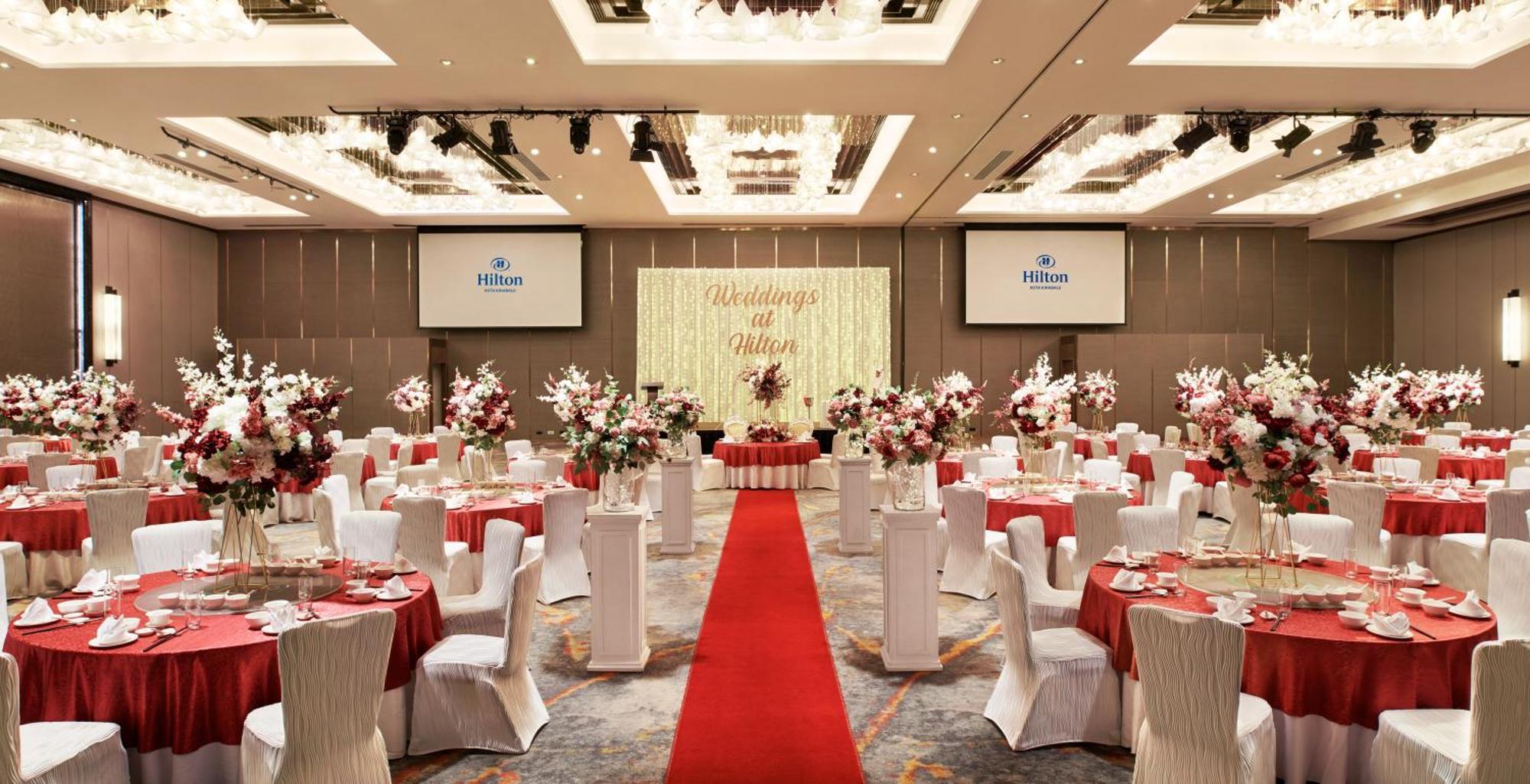 Hilton Kota Kinabalu Ξενοδοχείο Εξωτερικό φωτογραφία Wedding reception at Hilton Singapore